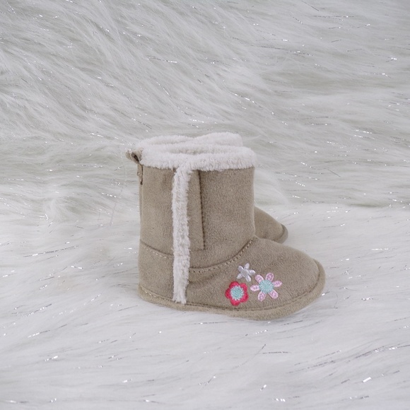 Infant Tan Suede Fur Top Boots Size 4 - Picture 1 of 5